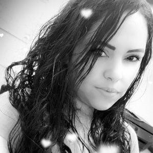 Meet your Posher, Isaura